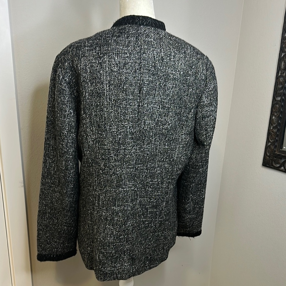 Coldwater Creek Women's Tweed Blazer with Black Trim - Picture 3 of 5